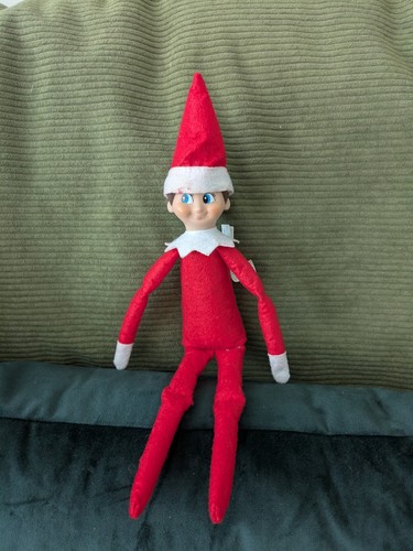 Cca elf on the - cca, shelf